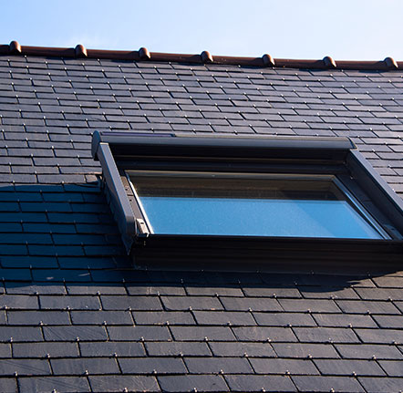 Pose de velux à Rueil-Malmaison (92500) dans les Hauts-de-Seine (92)